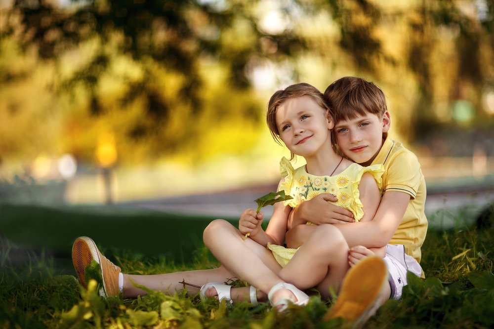 Брат и сестра