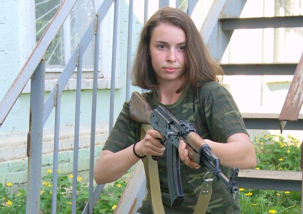 Good should be with fists.