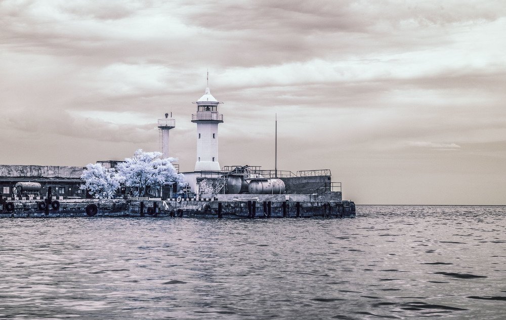 ялтинский маяк IR