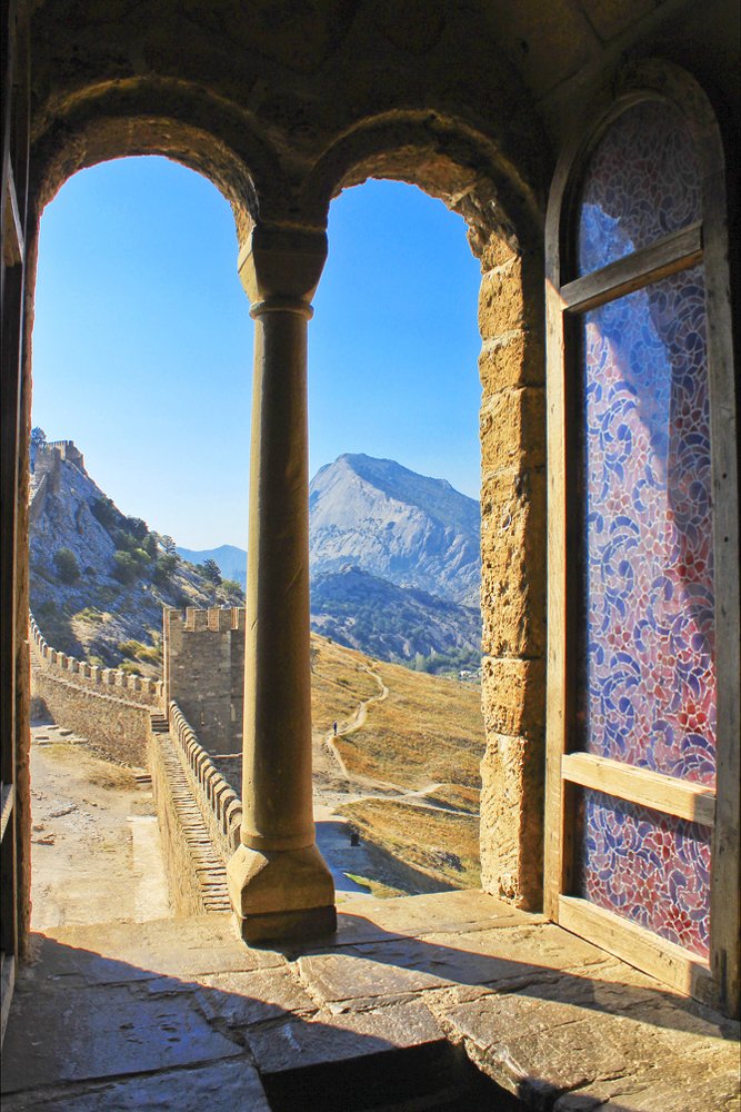 Из окна Генуэзской крепости.