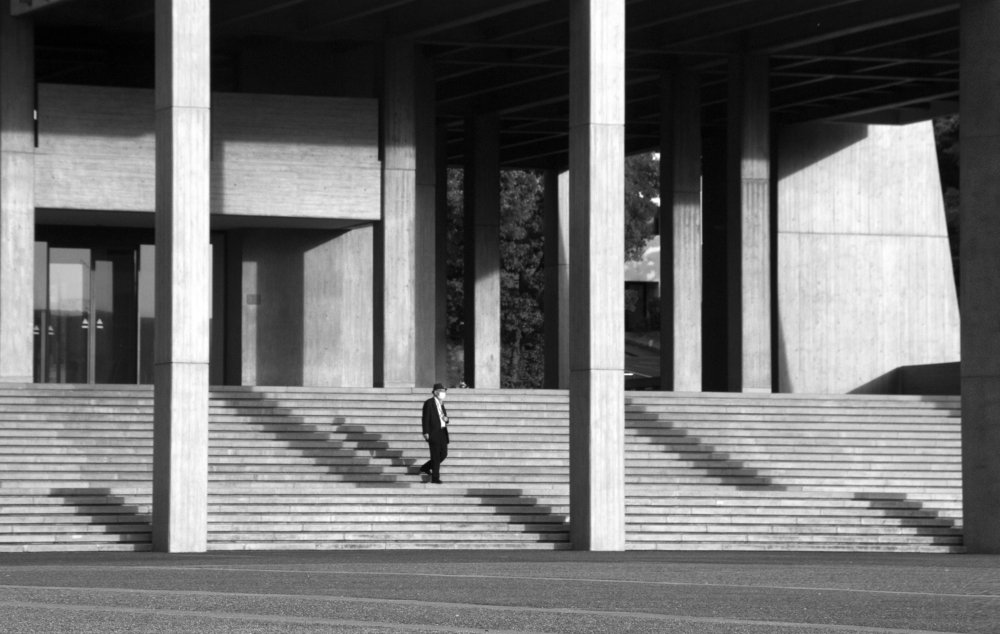 Rhythm of the shadow