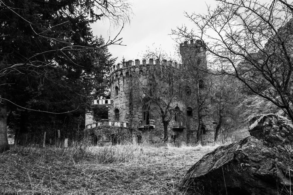 Заброшенный замок