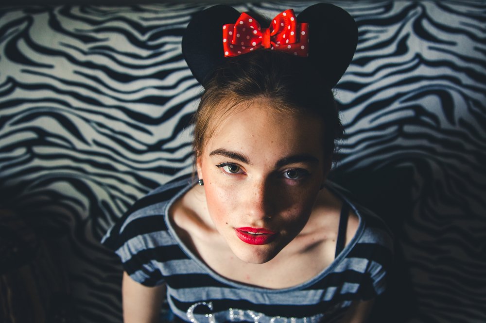 Смотри в глаза