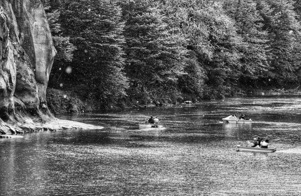 Майский снег