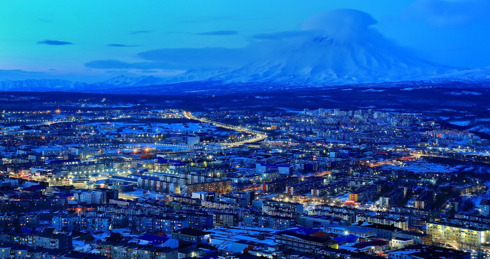 Ночной Петропавловск...