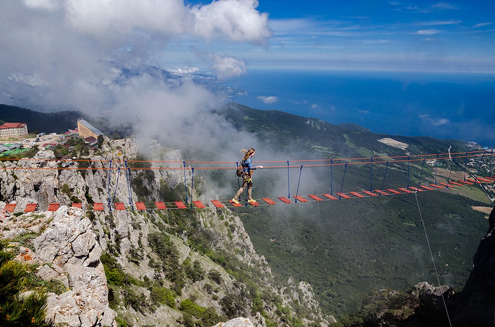 Лестница в облаках