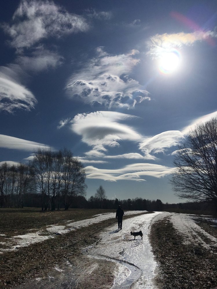 по дороге с облаками