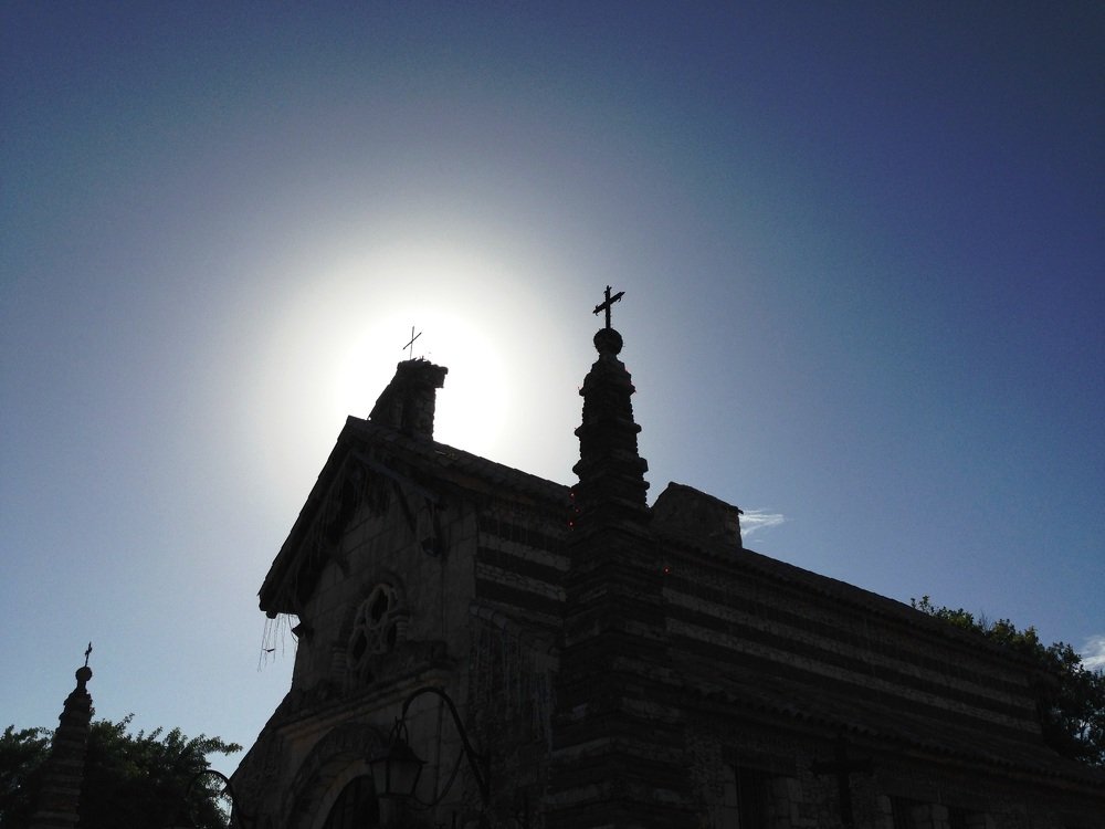 в тени веры