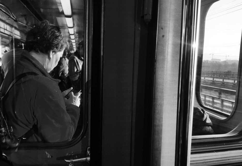 6 утра.В метро