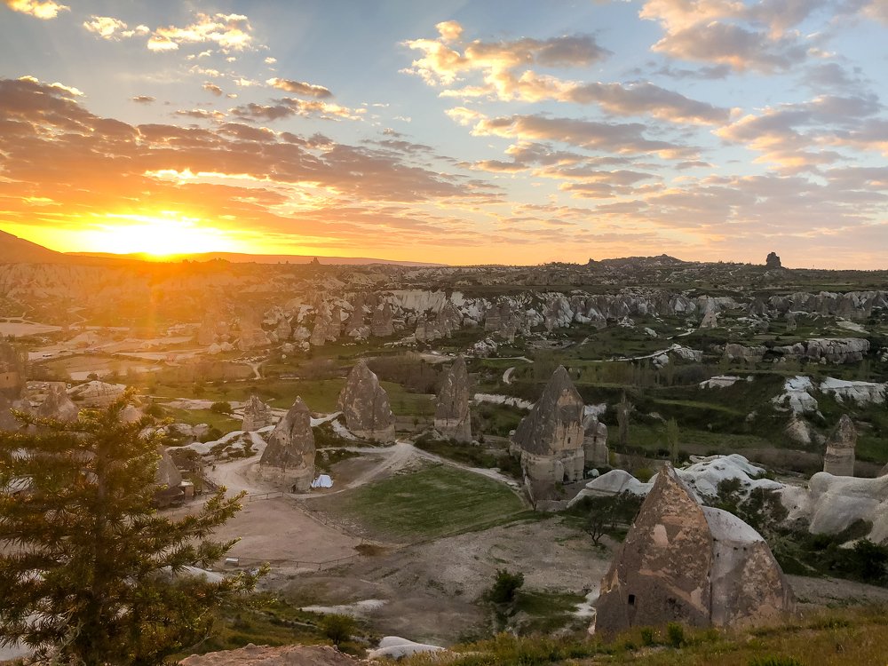 Рассвет над Каппадокией