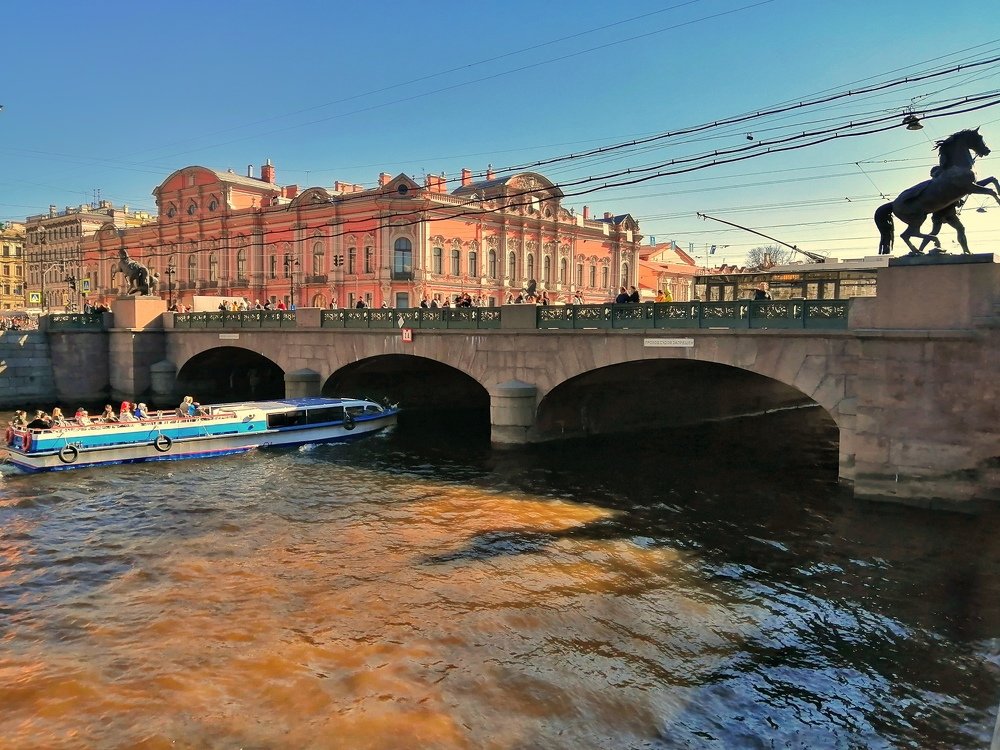 Питерский будний день