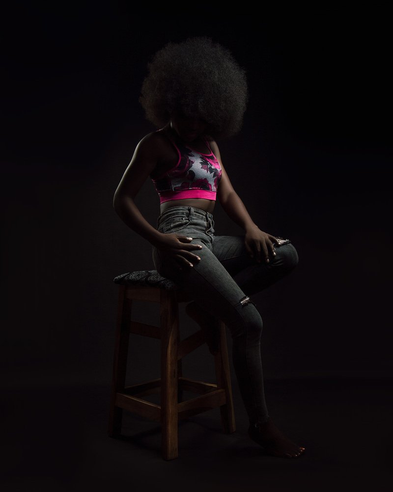 Half conceals, half discloses?