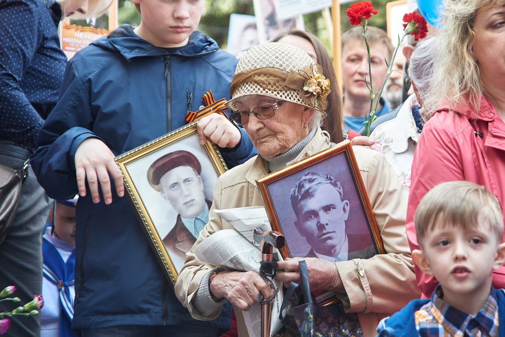 поколения и память