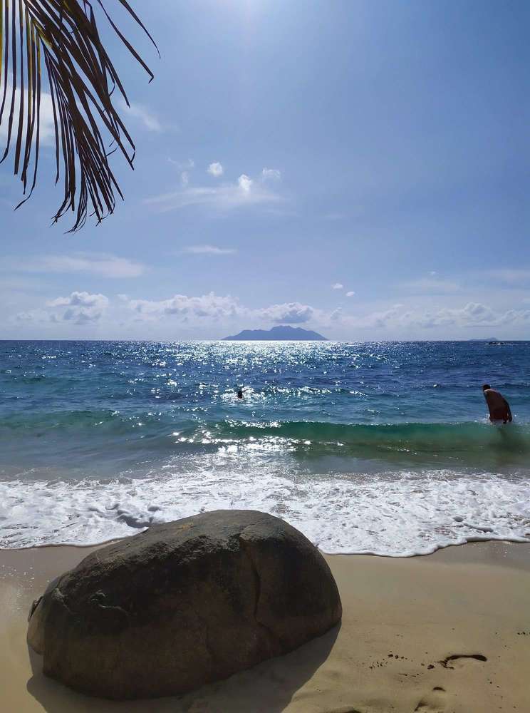 Полдень в Раю