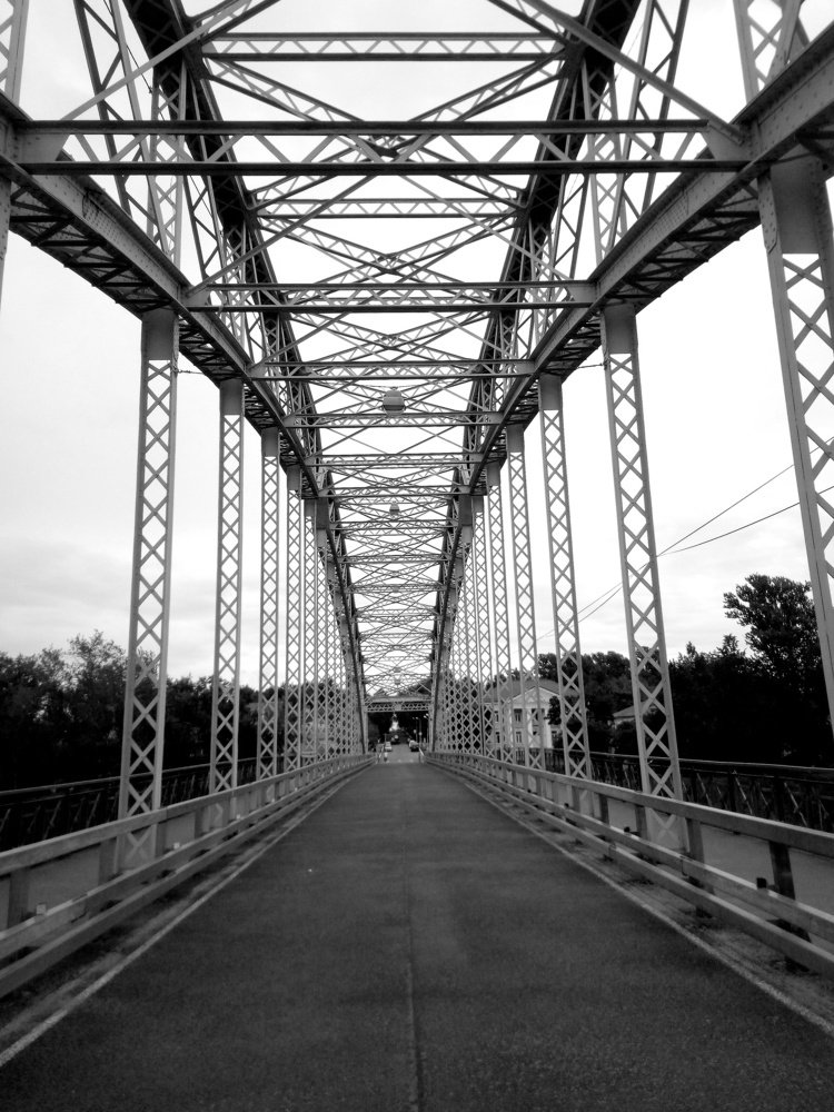 Утренний мост.