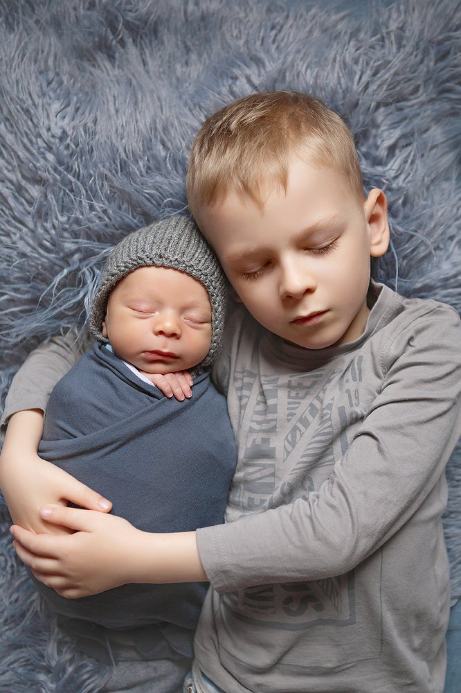 Старший брат