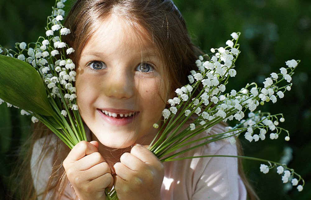 Спряталась!