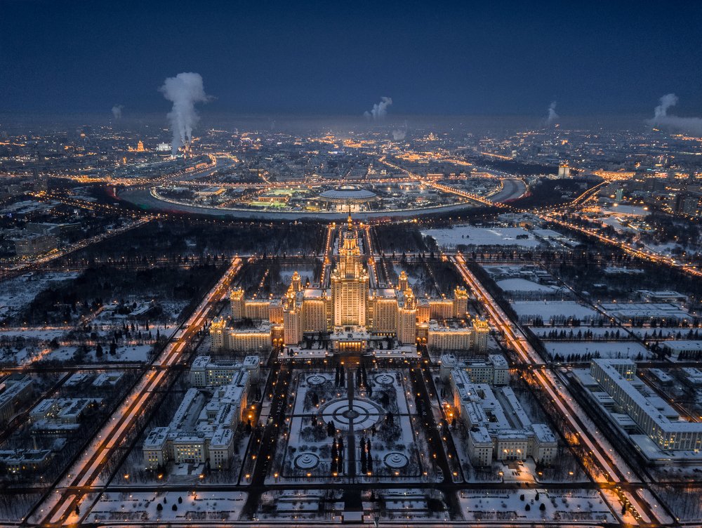 Ночные огни МГУ