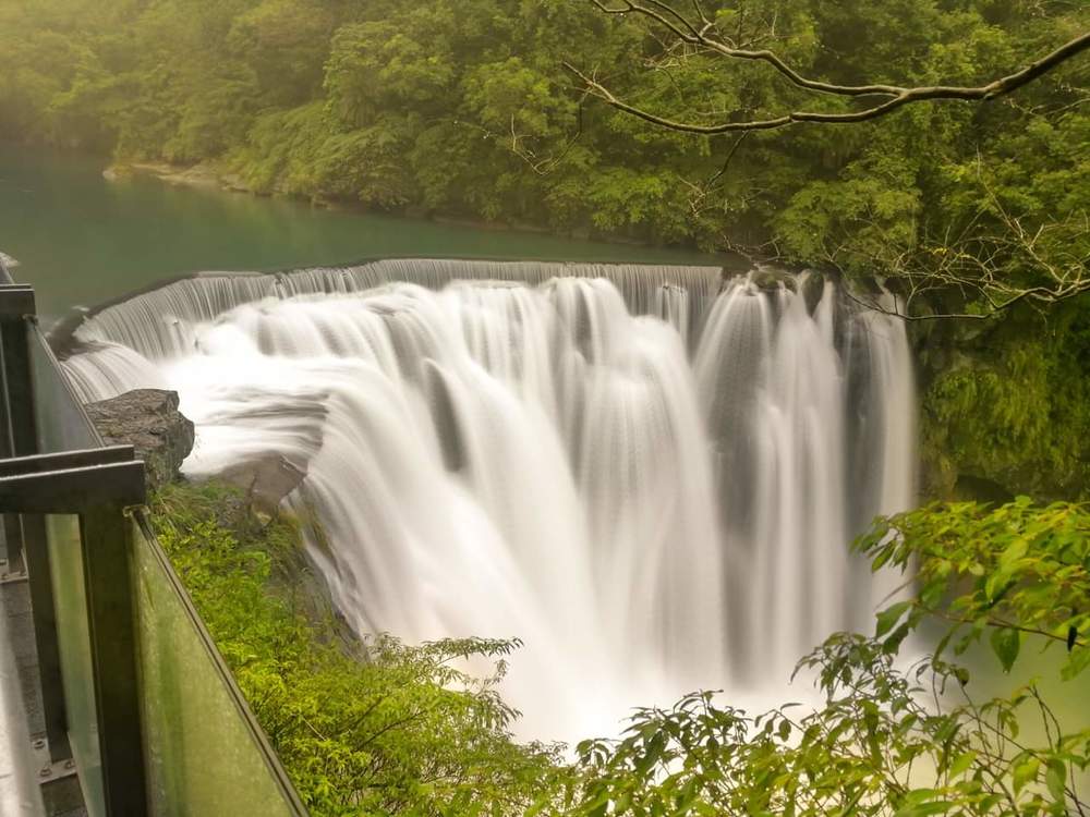 Shifen Waterfall
