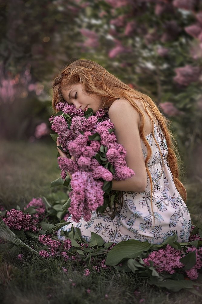 Рыжеволосая