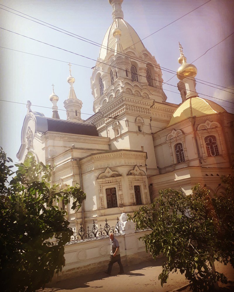 Храм