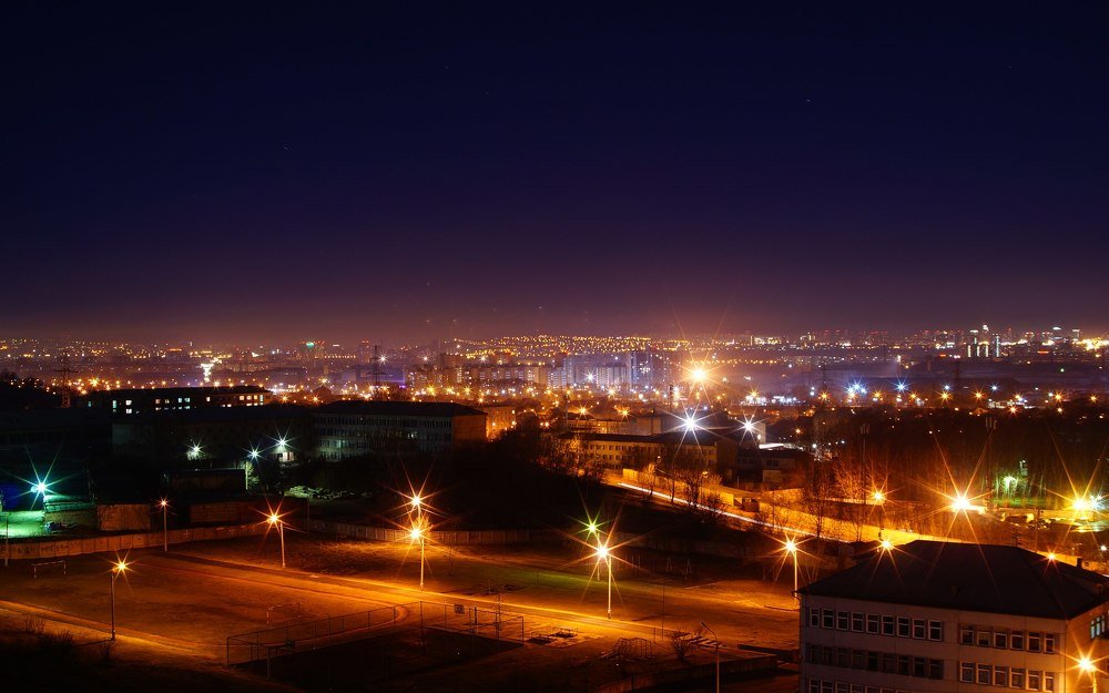 Ночной правый берег Красноярска.