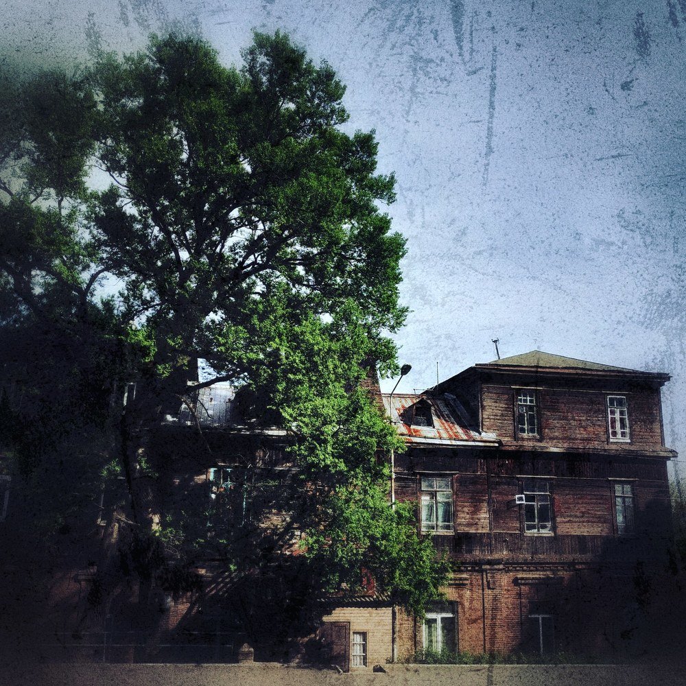 Дом с привидениями