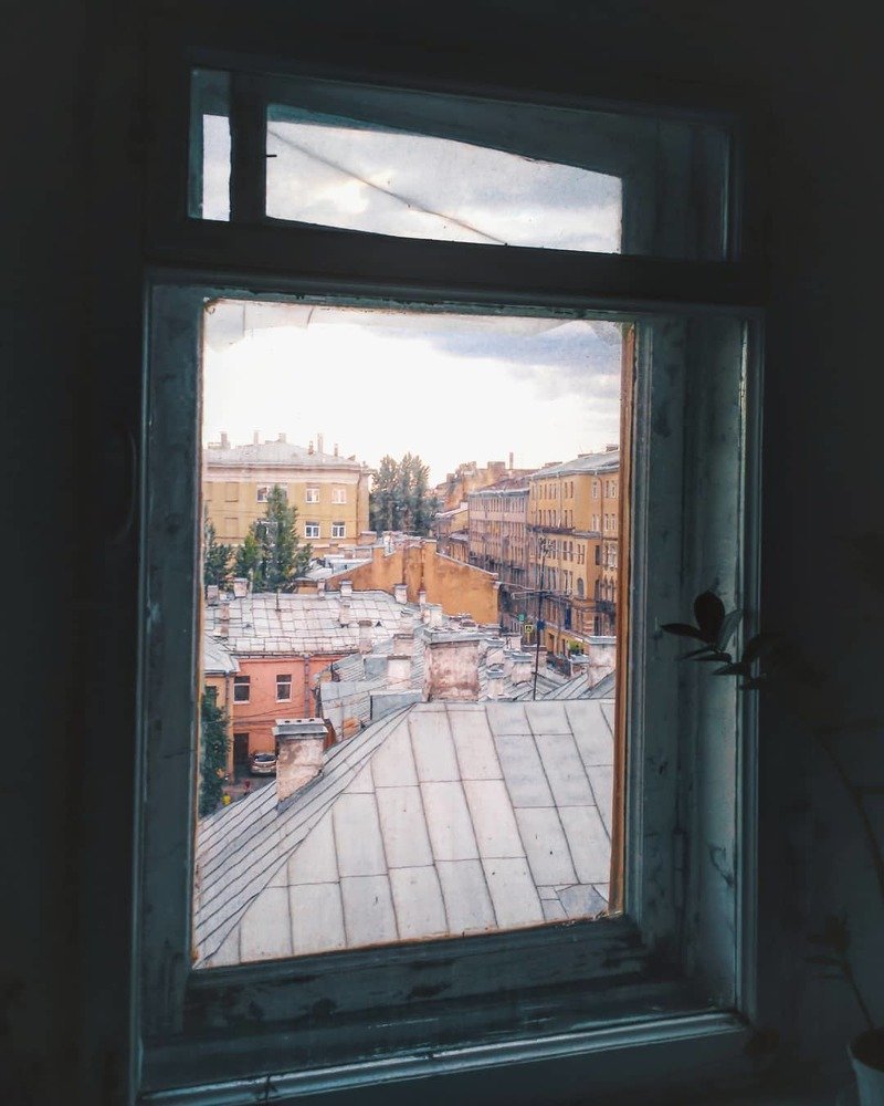 Пейзаж в оконной раме