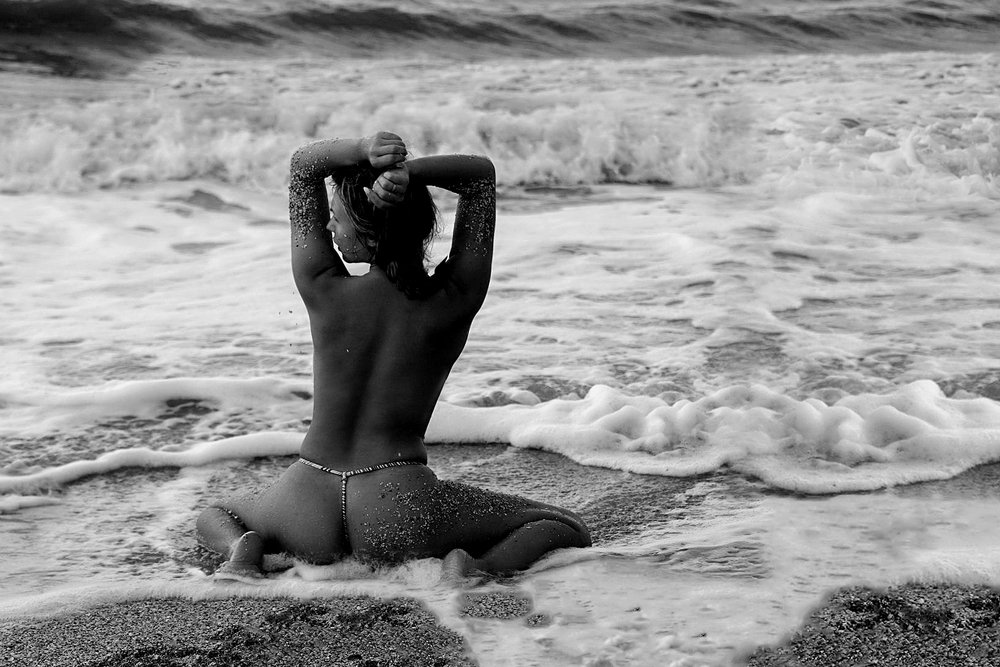 Окутана морем