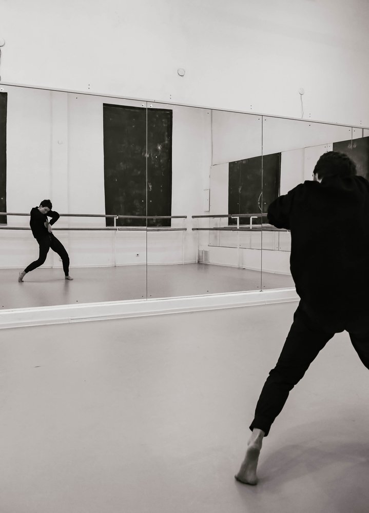 Обратная сторона луны