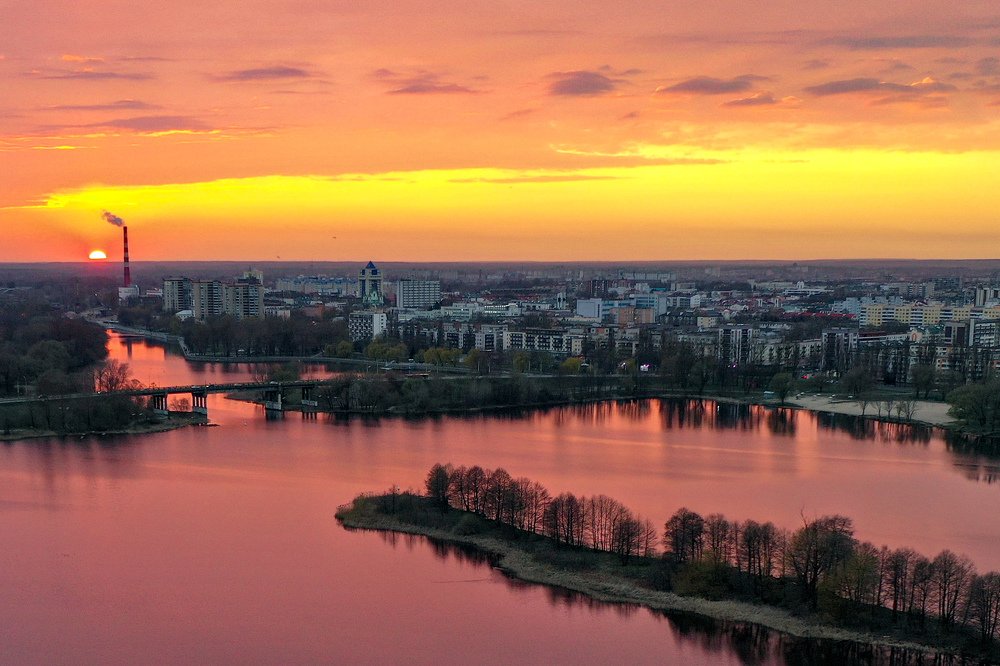 Закат над городом