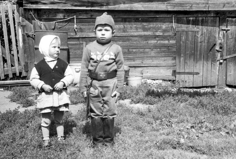 Красная Армия всех сильней !