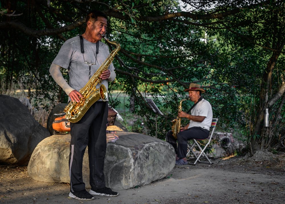 Фотография автора Эдуард Тихонов