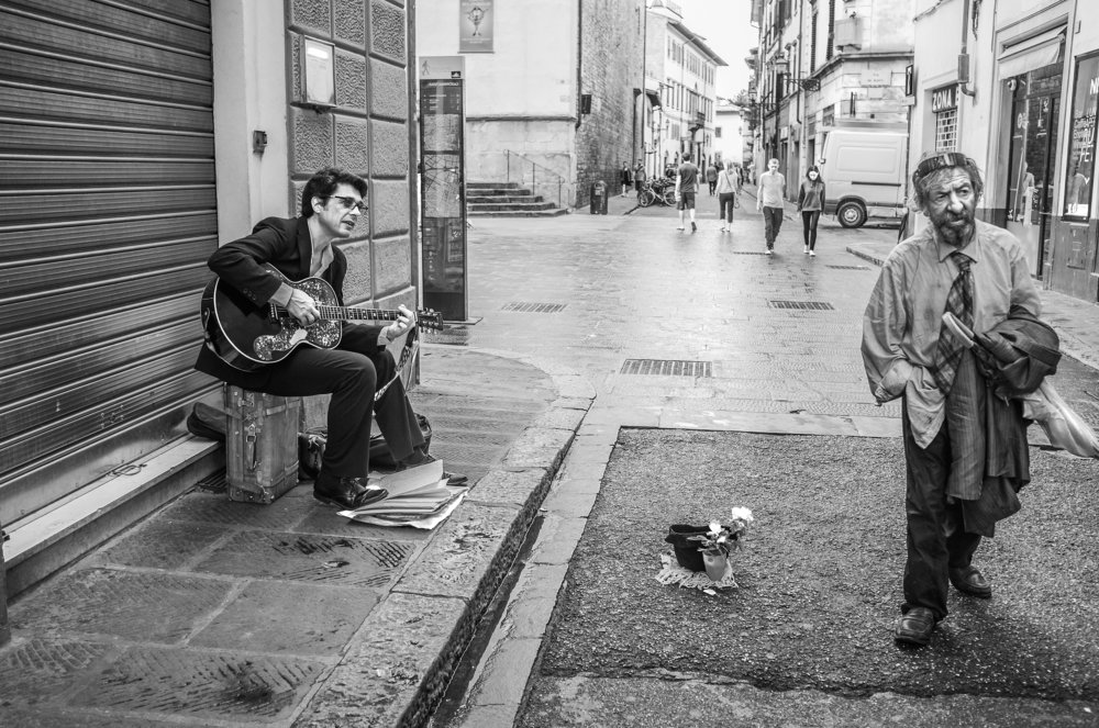 Musician and atreet actor