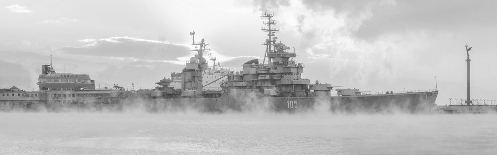 Крейсер Михаил Кутузов зимой.