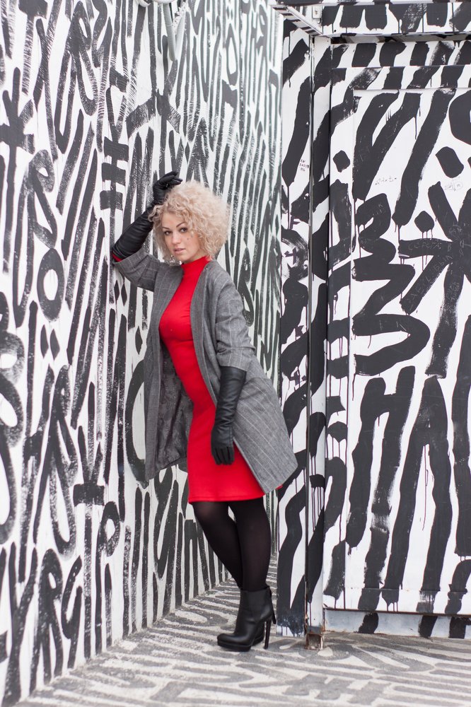 Черное, белое, красное