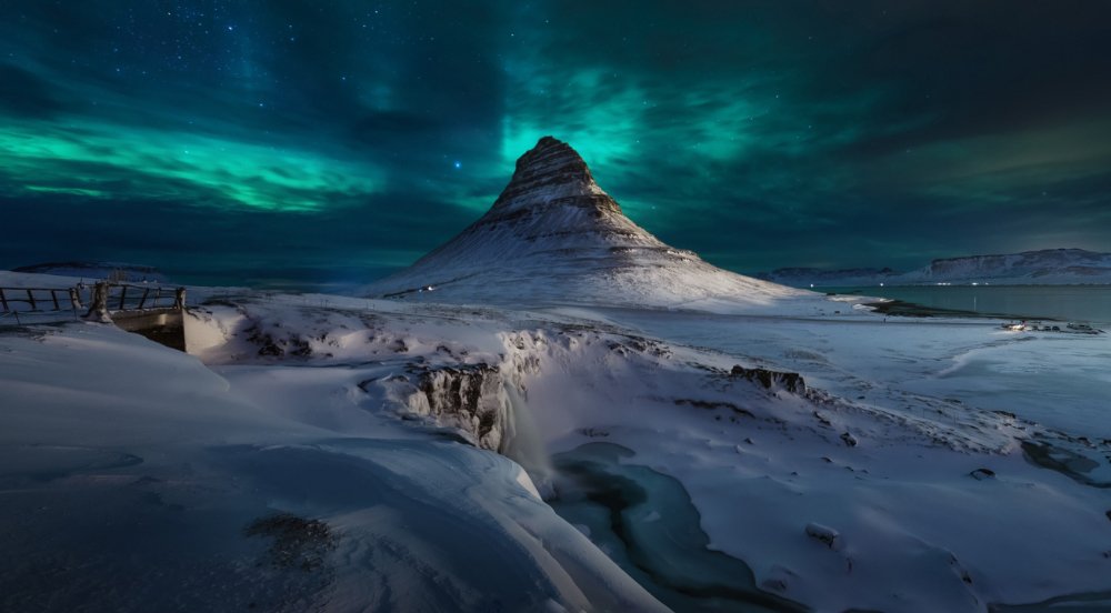 Night in the magic Kirkjufell
