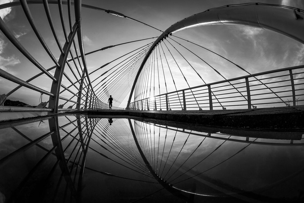 Traveling in the bridge