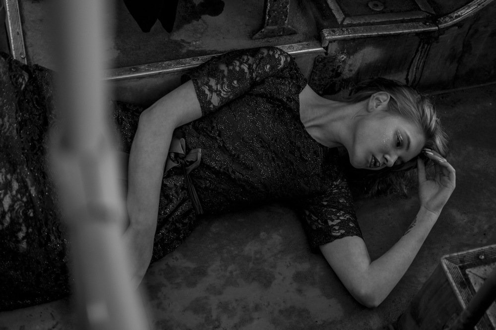 Девушка в троллейбусе