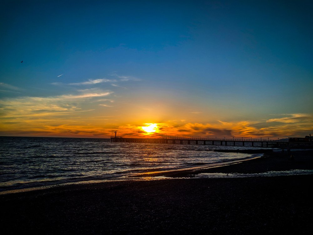 Закат в Адлере