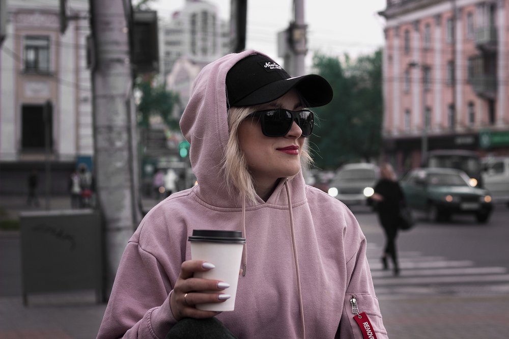 Улица и кофе...