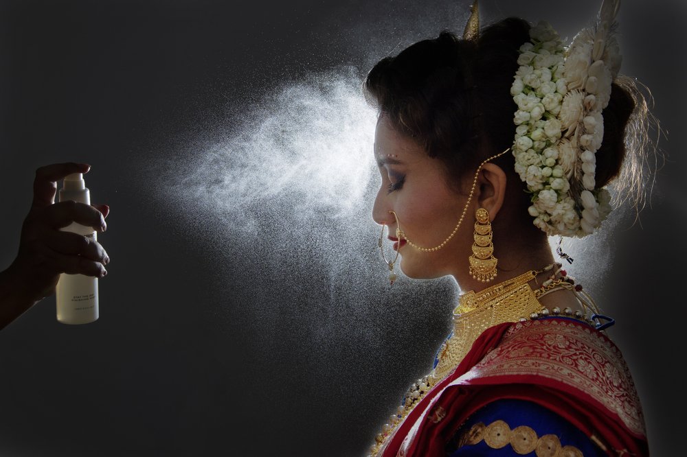 last makeup stage of bride