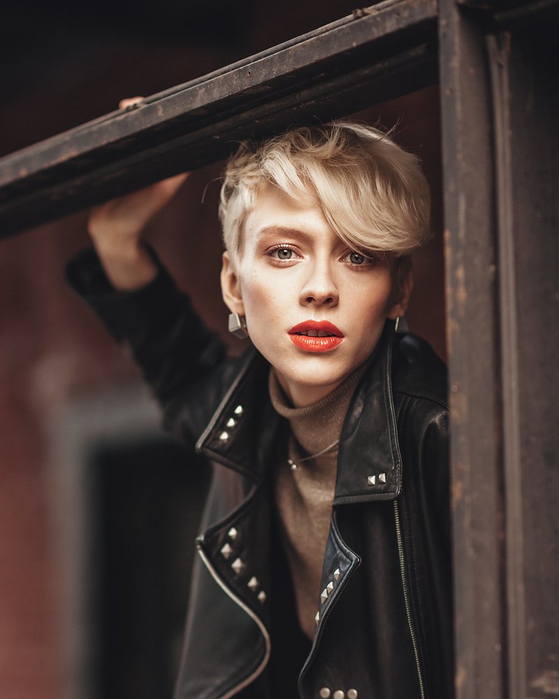 Выходить за рамки