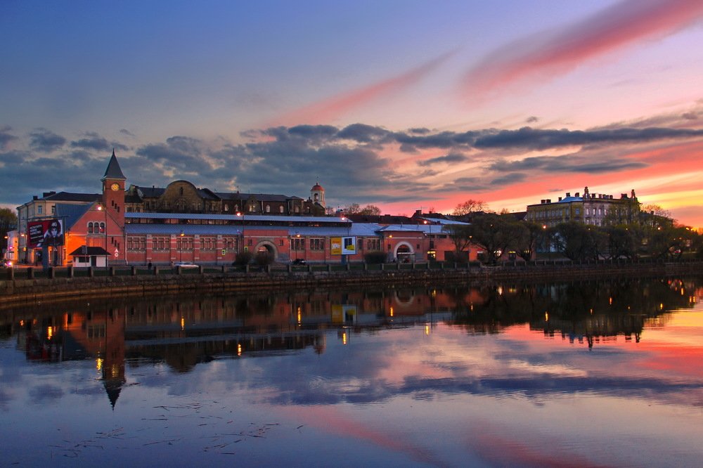 Огни  ночного  Выборга