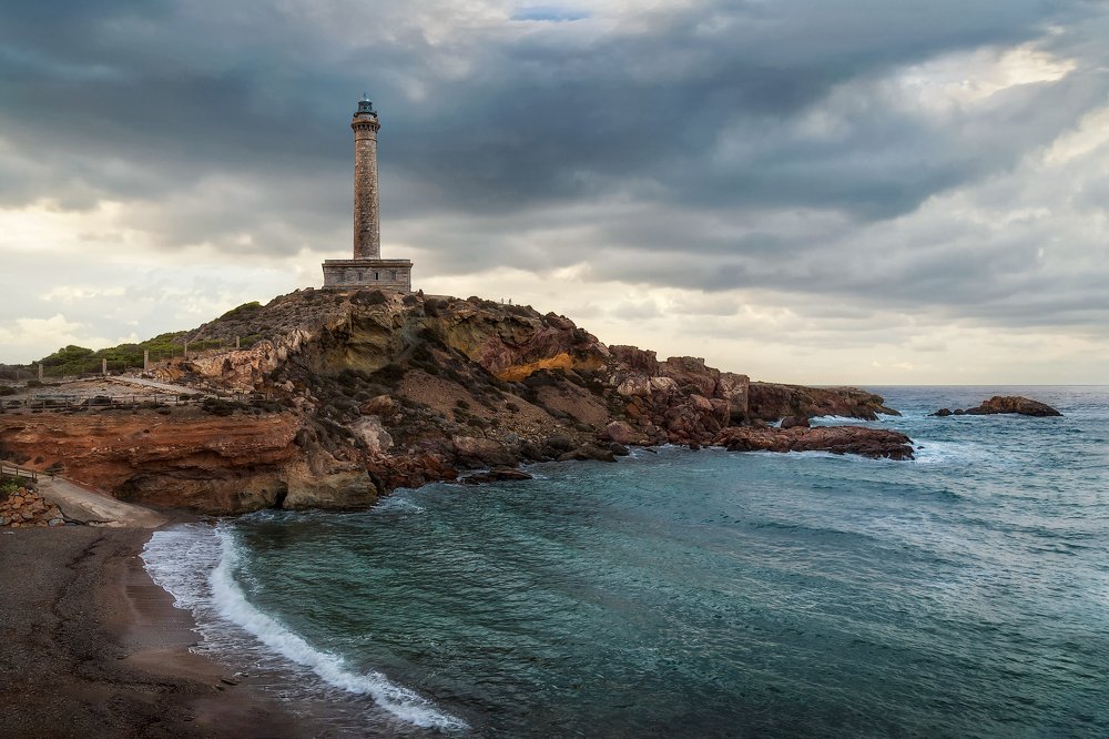 Пейзаж с маяком