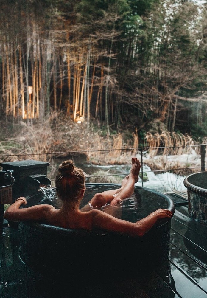 Горячий источник