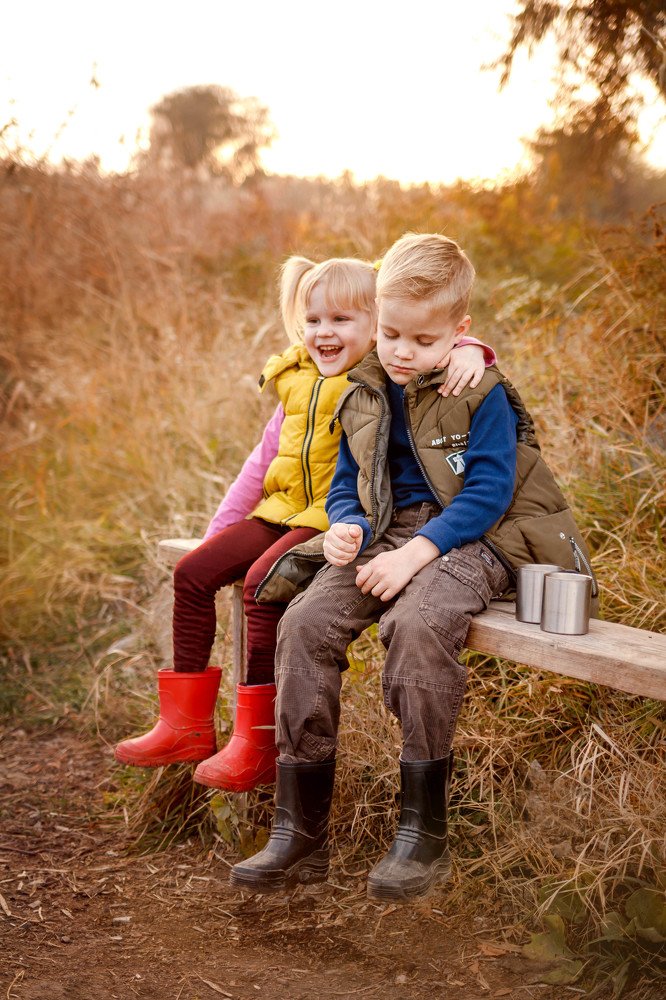Что мне снег, что мне зной, когда мой брат со мной!