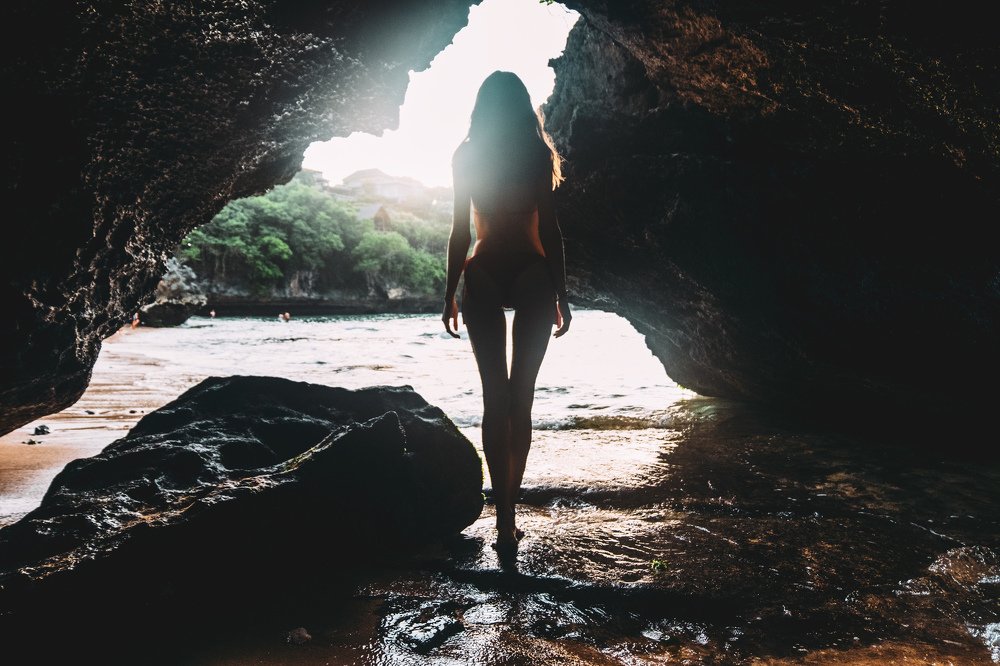 Скалы и море