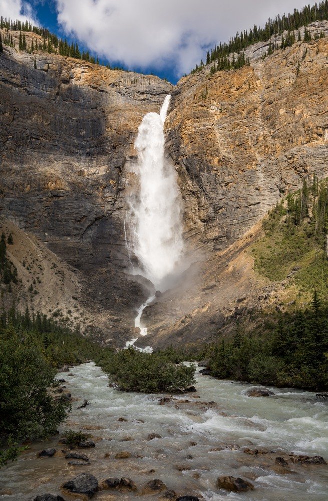 Водопад Takakkaw