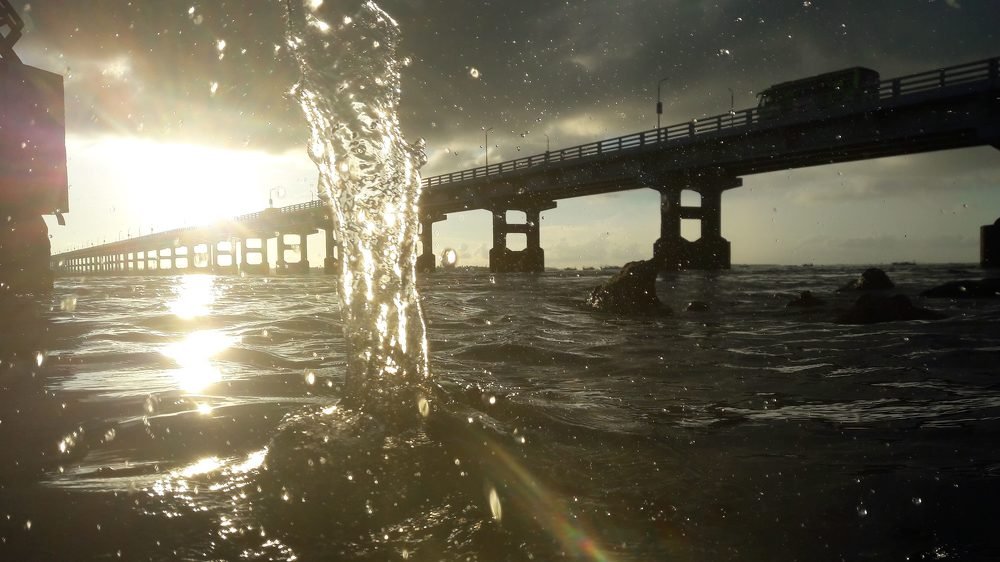 Splashed water